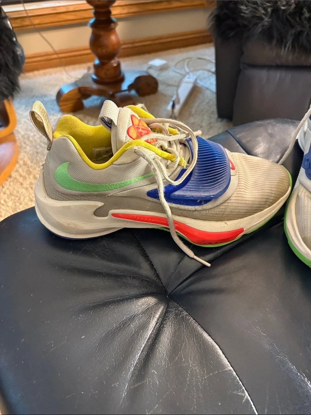 Nike Zoom Men’s basketball shoes: Greek Freak 3 | SZ: 9 US slightly worn see PIX